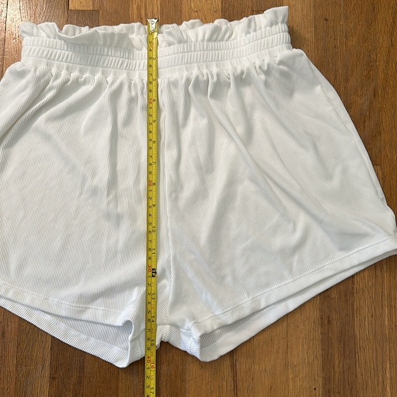 *last chance* Zaful | Women’s white sports shorts - Picture 8 of 16